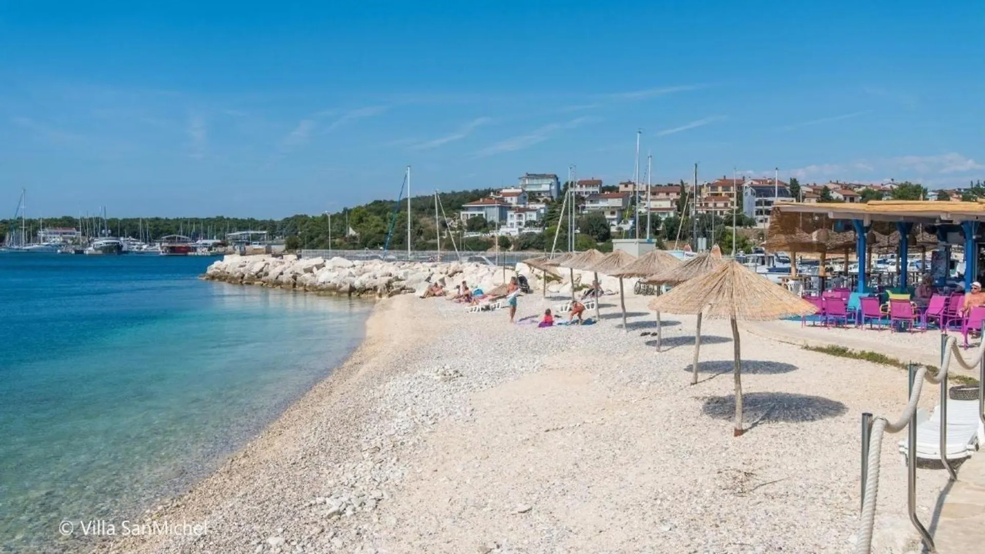 Appartamento Wohnung In Pjescana Uvala Mit Terrasse Und Garten